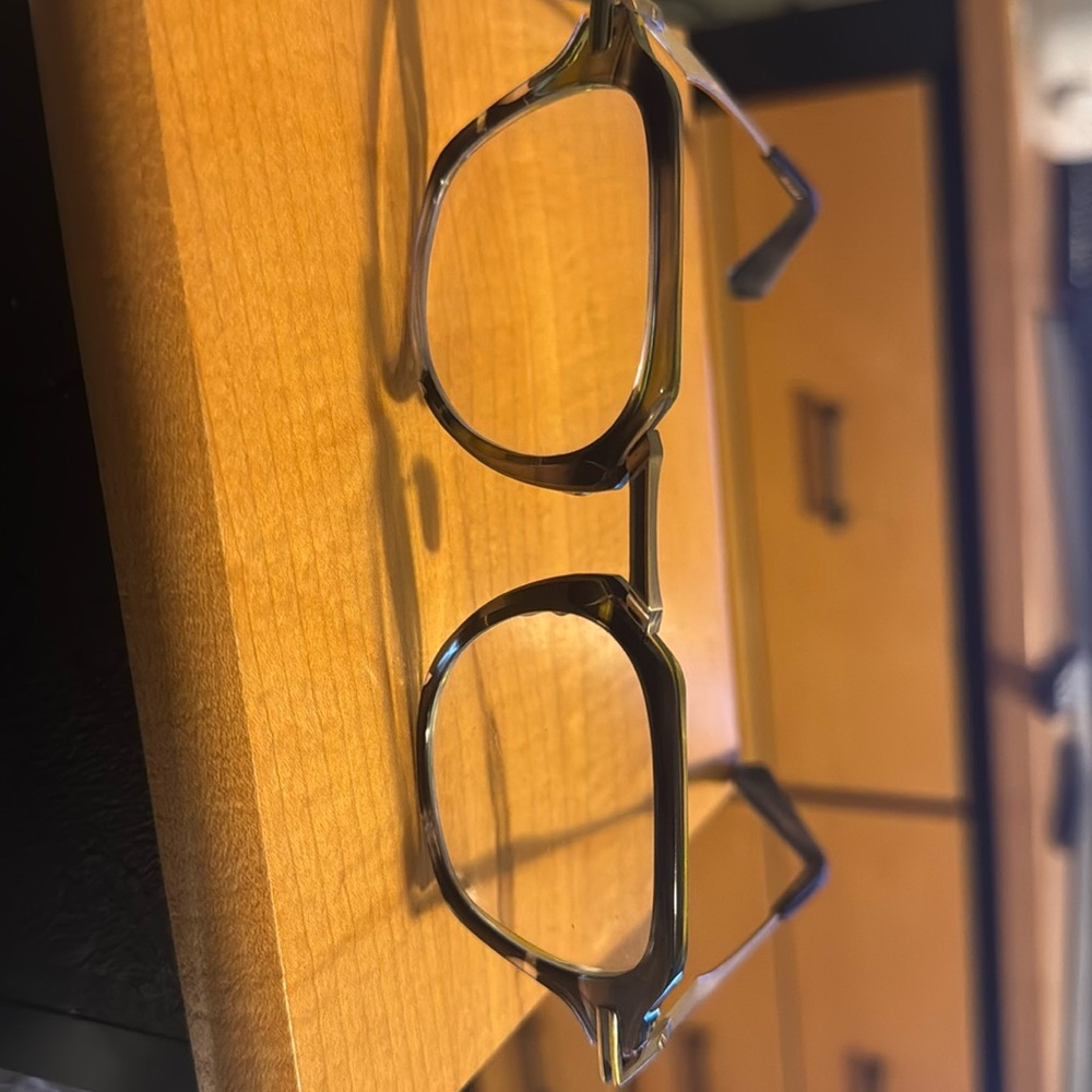 Dita Lindstrum Frames